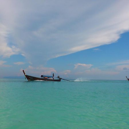 Ten Moons Lipe Resort Экстерьер фото
