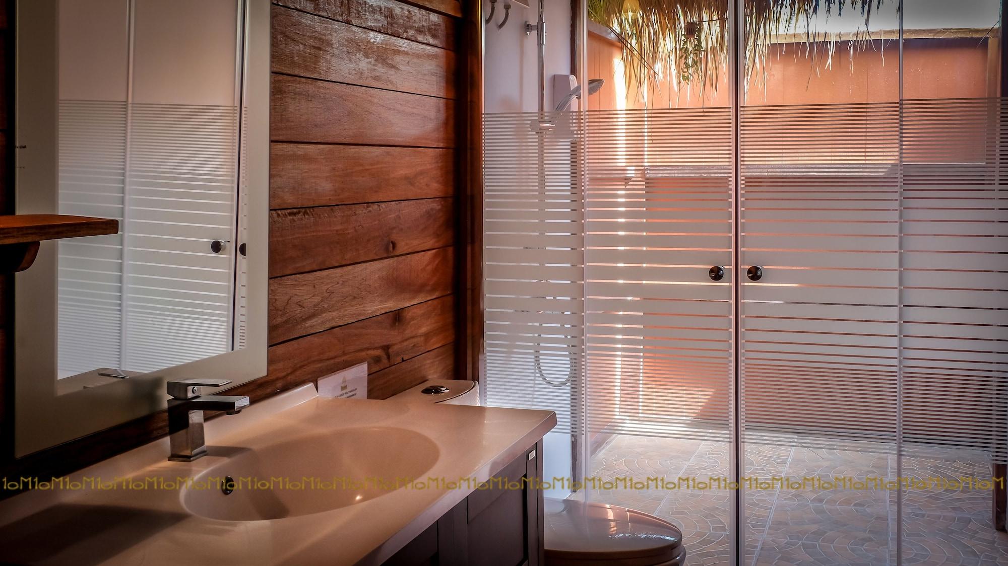 Ten Moons Lipe Resort Экстерьер фото